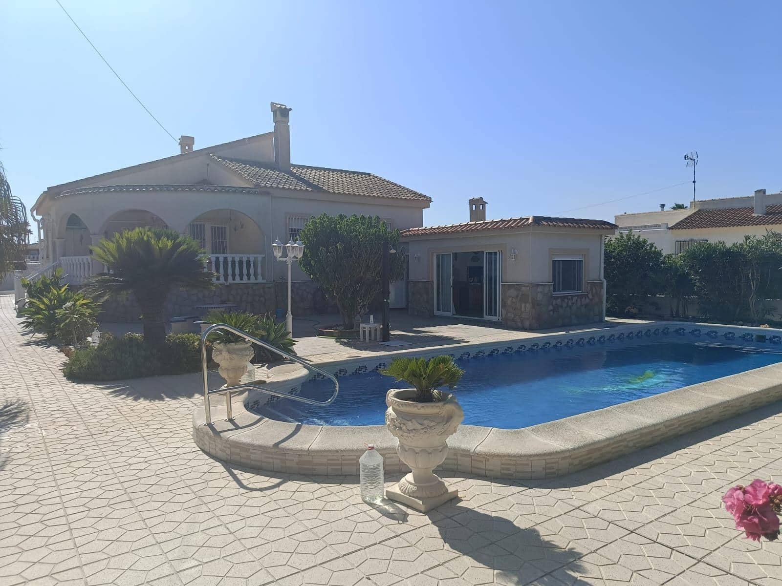 3 Zimmer Villa zu verkaufen in La Marina mit Pool Garage - 475.000 € (Ref: 9227045)