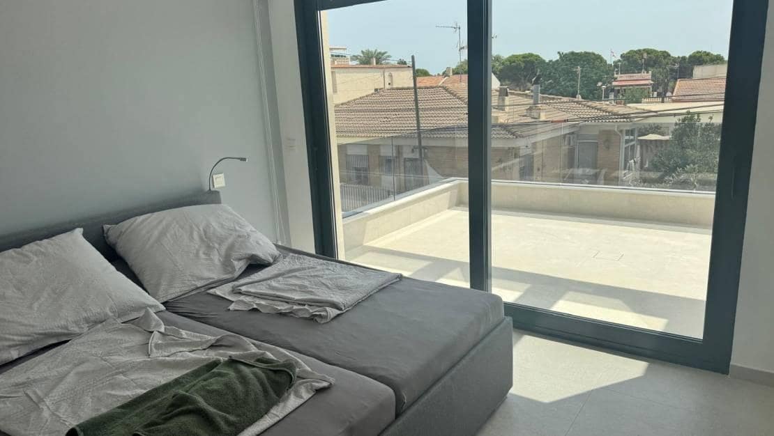 4 chambre Villa/Maison à vendre à El Pinet avec piscine - 650 000 € (Ref: 9228555)