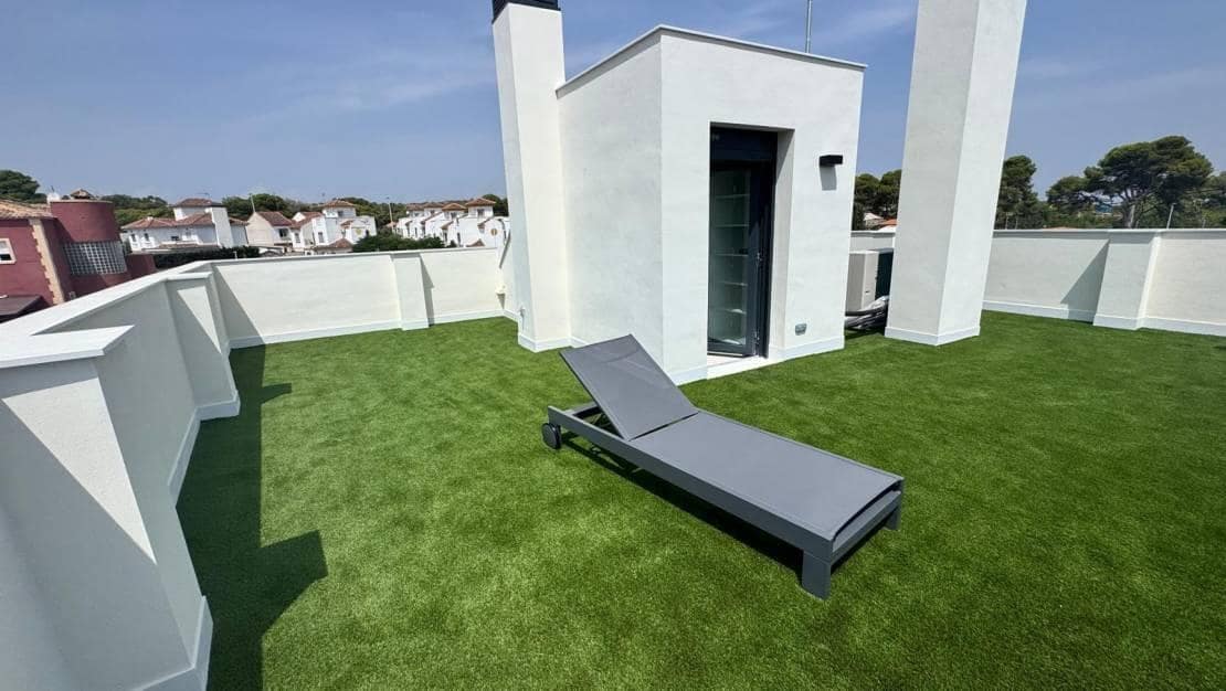 4 chambre Villa/Maison à vendre à El Pinet avec piscine - 650 000 € (Ref: 9228555)