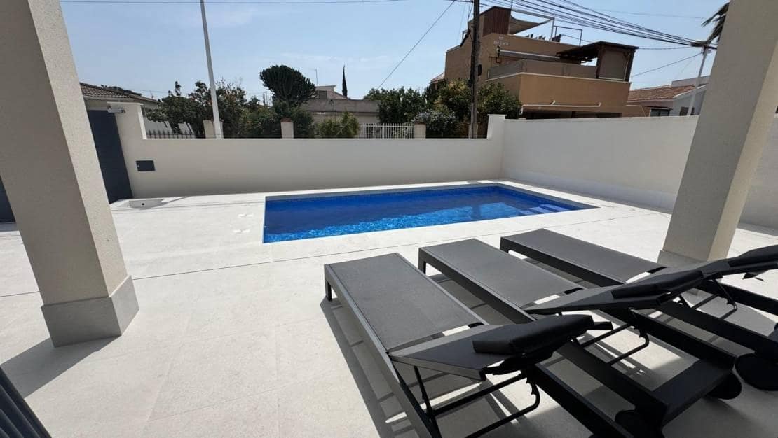 4 chambre Villa/Maison à vendre à El Pinet avec piscine - 650 000 € (Ref: 9228555)