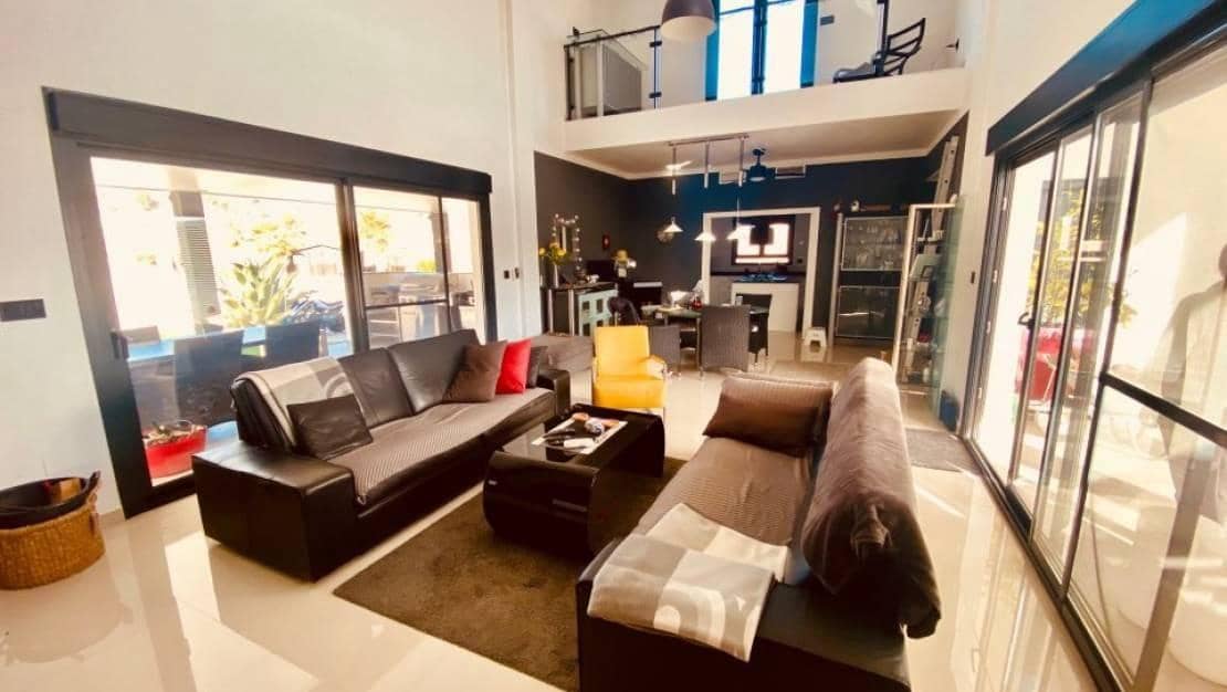 3 bedroom Villa for sale in Pinoso with pool - € 349,000 (Ref: 9232922)