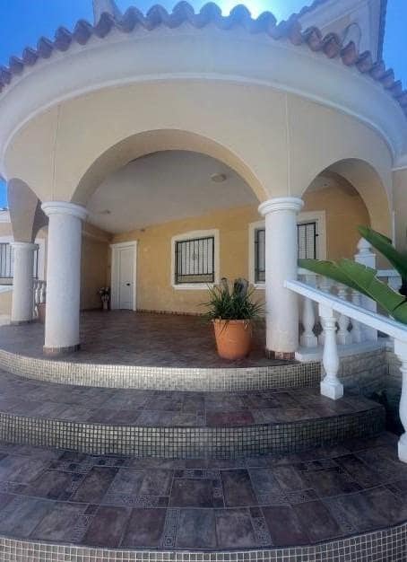 6 sypialnia Willa na sprzedaż w La Marina z basenem - 649 000 € (Ref: 9232923)