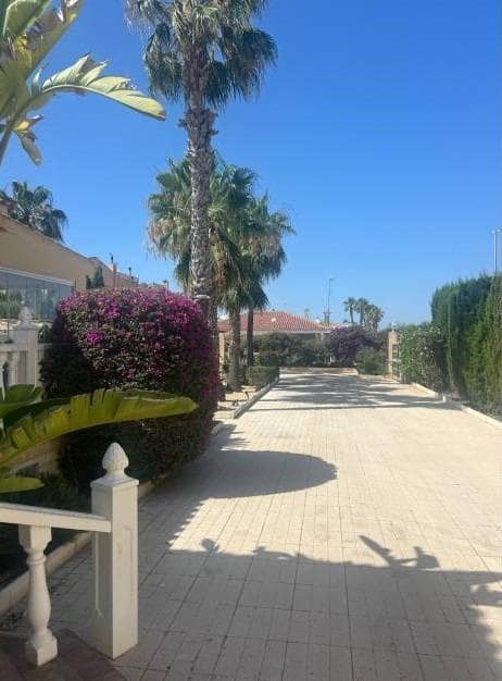 6 sypialnia Willa na sprzedaż w La Marina z basenem - 649 000 € (Ref: 9232923)