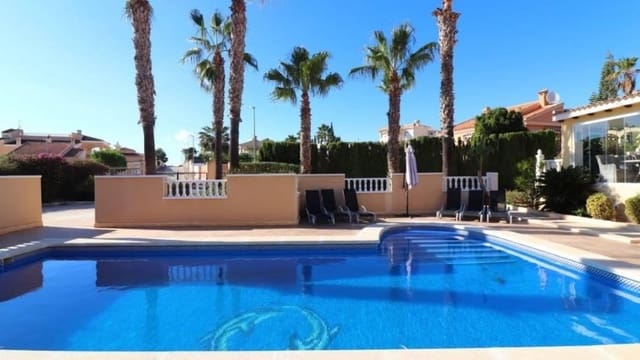 6 sypialnia Willa na sprzedaż w La Marina, Elche / Elx z basenem - 649 000 € (Ref: 9232923)