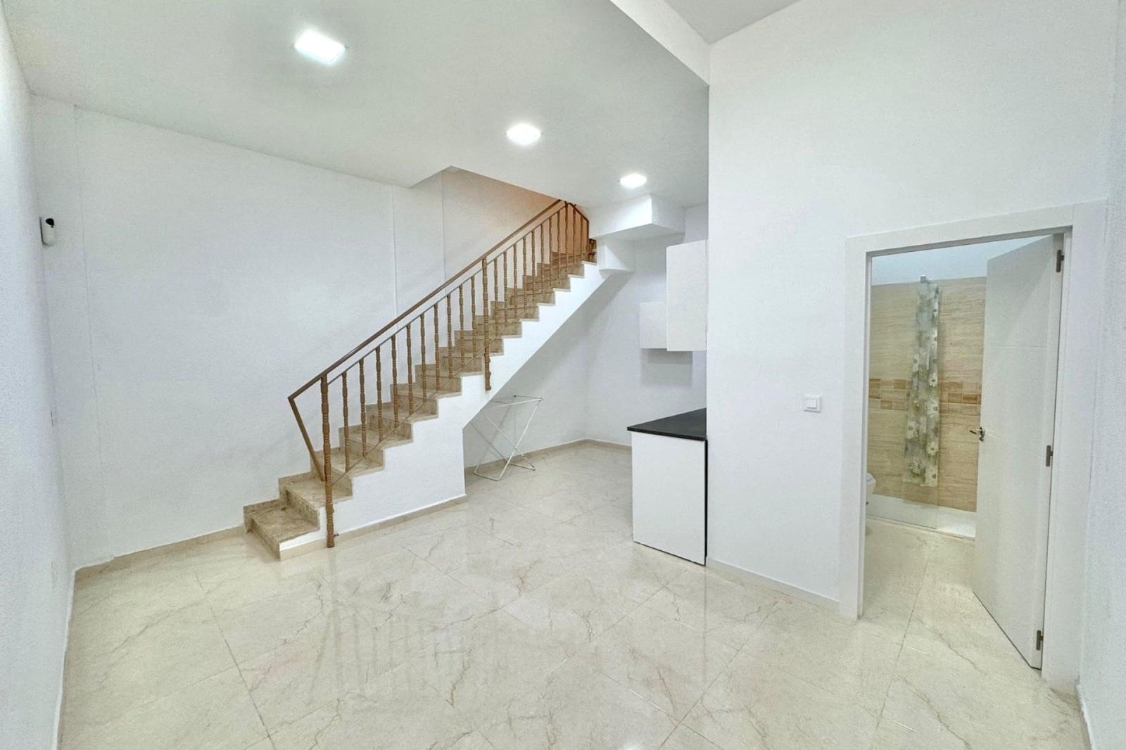 3 bedroom Apartment for sale in Guardamar del Segura - € 350,000 (Ref: 9285240)