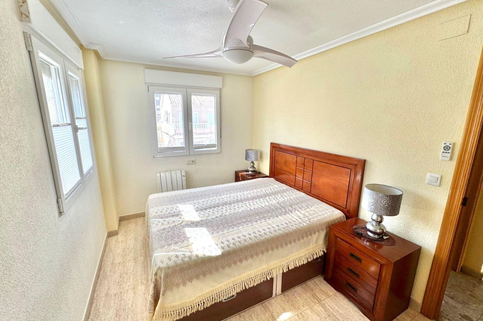 3 bedroom Apartment for sale in Guardamar del Segura - € 350,000 (Ref: 9285240)