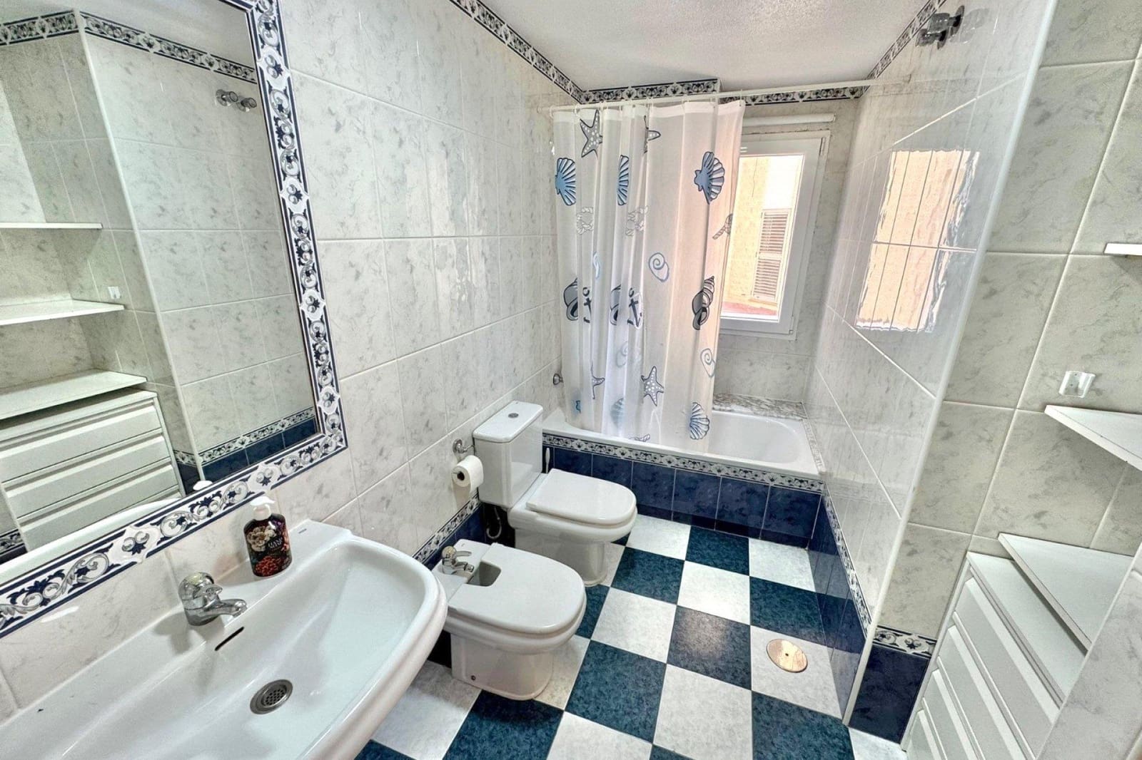 3 bedroom Apartment for sale in Guardamar del Segura - € 350,000 (Ref: 9285240)