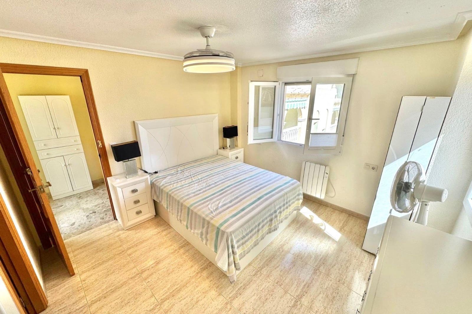 3 bedroom Apartment for sale in Guardamar del Segura - € 350,000 (Ref: 9285240)