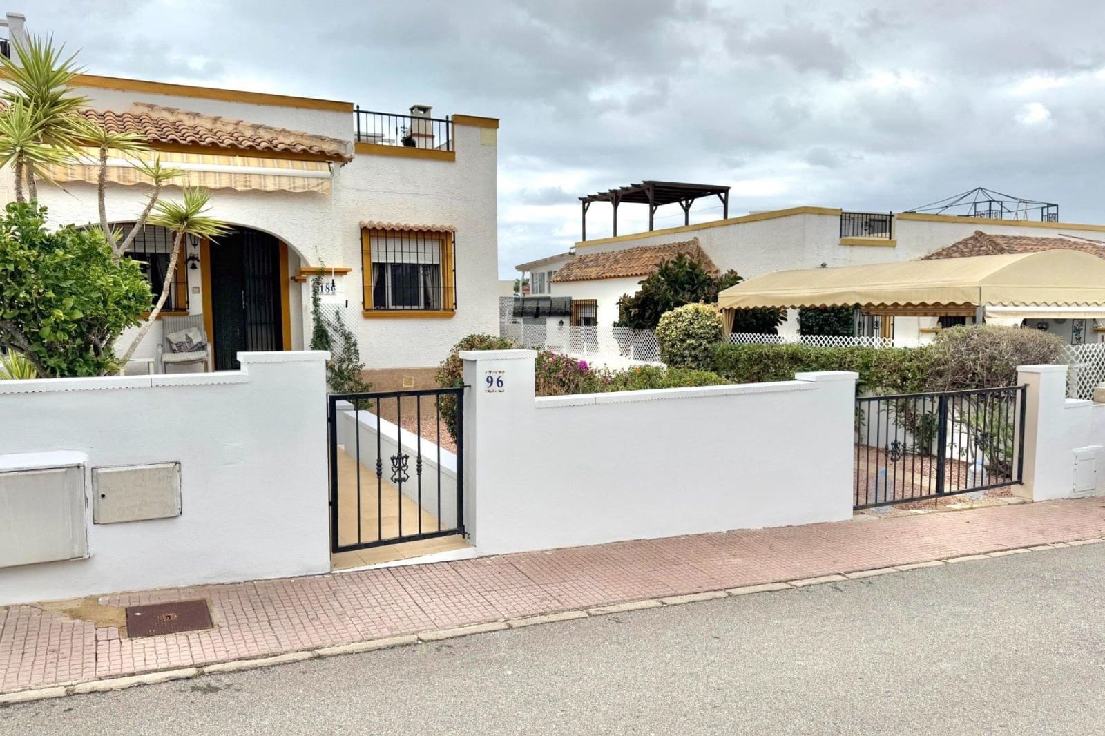 2 sypialnia Bungalow na sprzedaż w San Fulgencio z basenem - 168 000 € (Ref: 9349588)