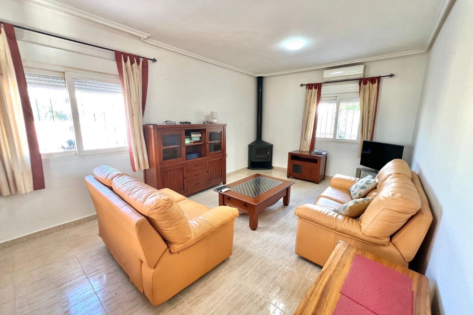 3 slaapkamer Villa te koop in La Marina met zwembad - € 349.950 (Ref: 9379049)