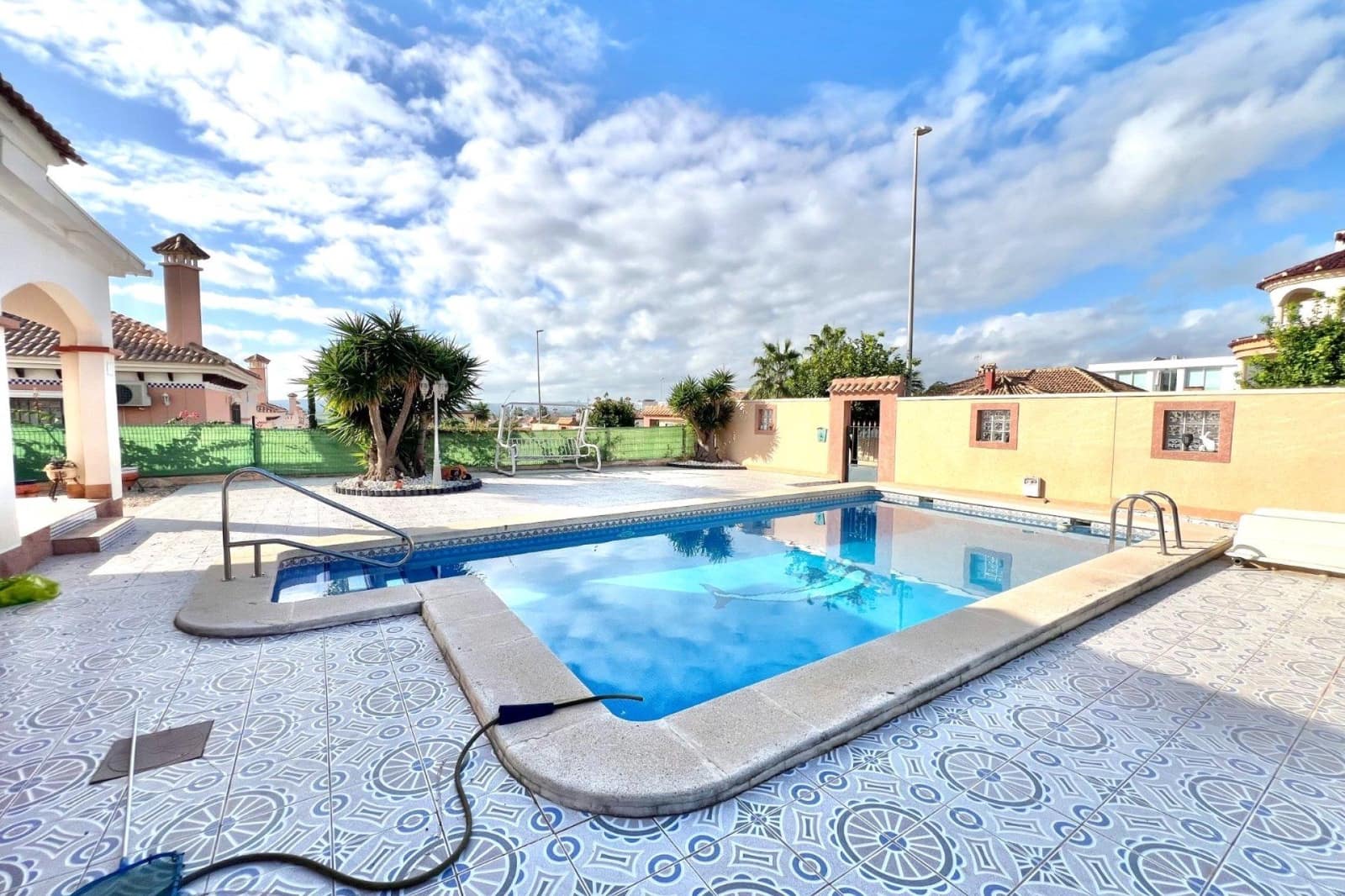 3 slaapkamer Villa te koop in La Marina met zwembad - € 349.950 (Ref: 9379049)