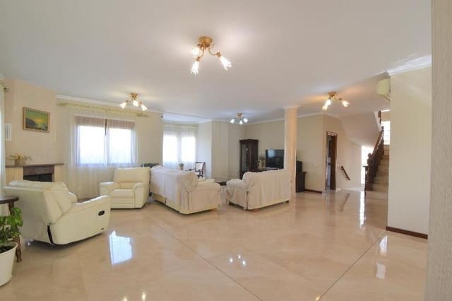 5 bedroom Villa for sale in Ciudad Quesada, Rojales with pool - € 630,000 (Ref: 9387943)
