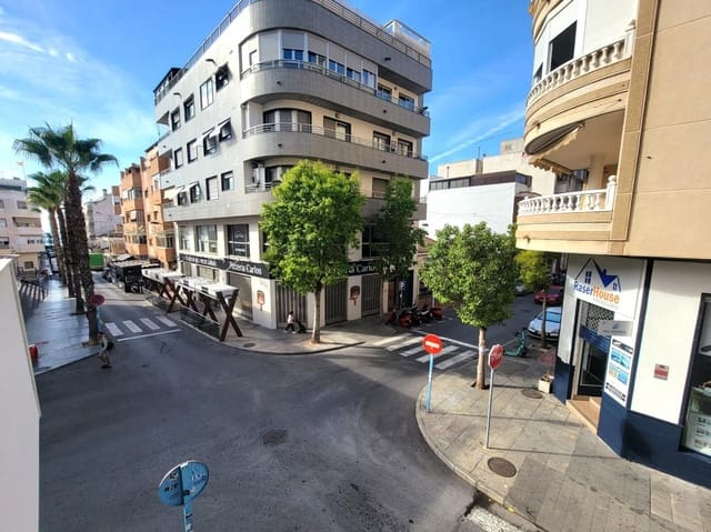 3 Zimmer Apartment zu verkaufen in Playa del Cura, Torrevieja mit Pool - 375.000 € (Ref: 9387945)