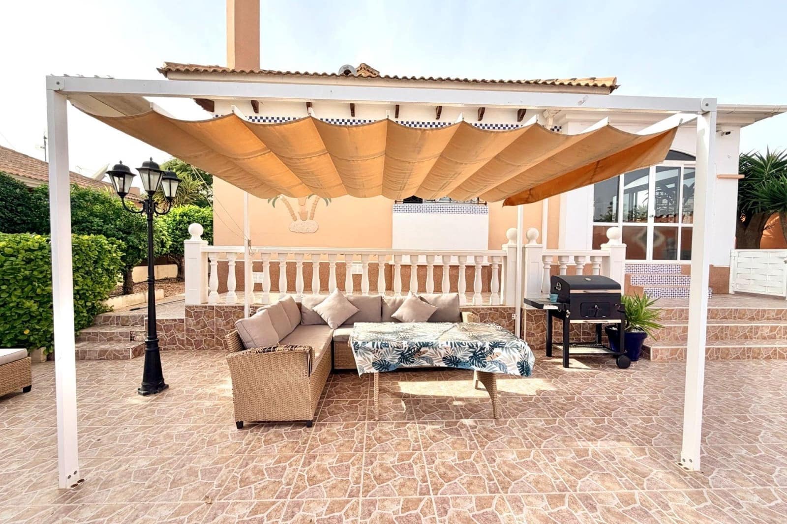 Chalet de 3 habitaciones en La Marina en venta con piscina - 359.999 € (Ref: 9390910)