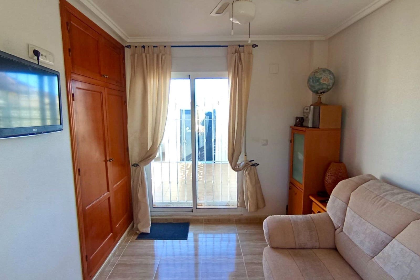 3 bedroom Villa for sale in La Marina with pool - € 239,950 (Ref: 9422478)