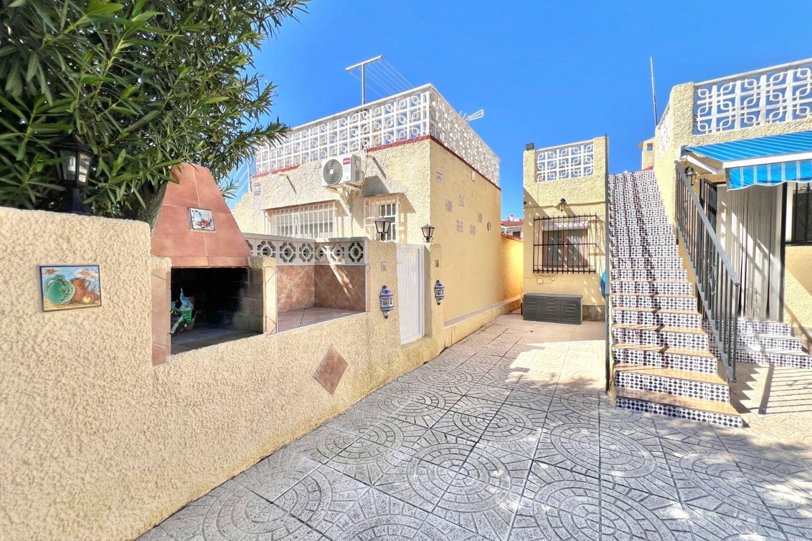 2 bedroom Villa for sale in La Marina with pool - € 219,950 (Ref: 9504318)