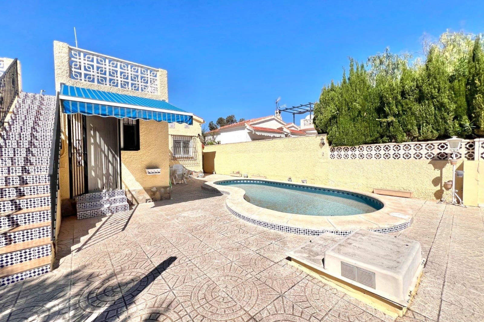 2 bedroom Villa for sale in La Marina with pool - € 219,950 (Ref: 9504318)
