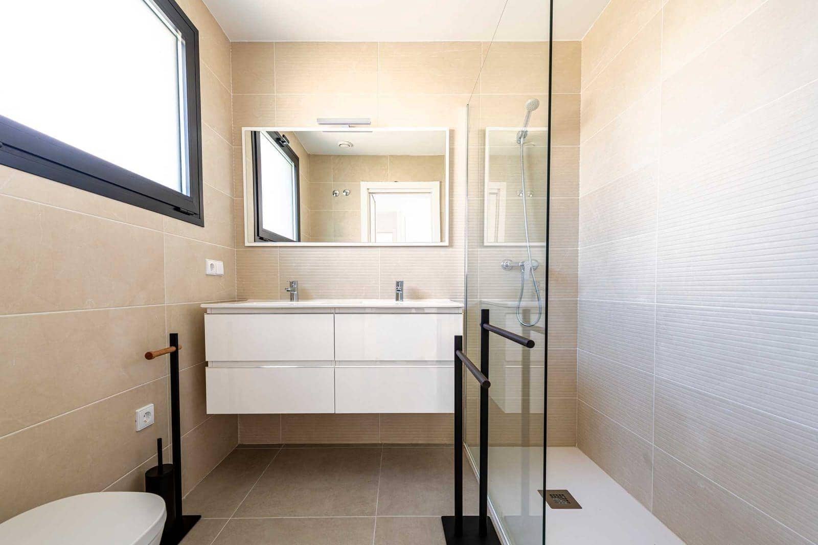 Chalet de 3 habitaciones en Calasparra en venta con piscina - 349.000 € (Ref: 9541147)