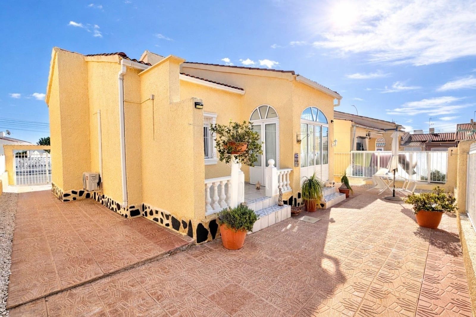 2 sovrum Villa till salu i La Marina med pool - 205 000 € (Ref: 9541148)