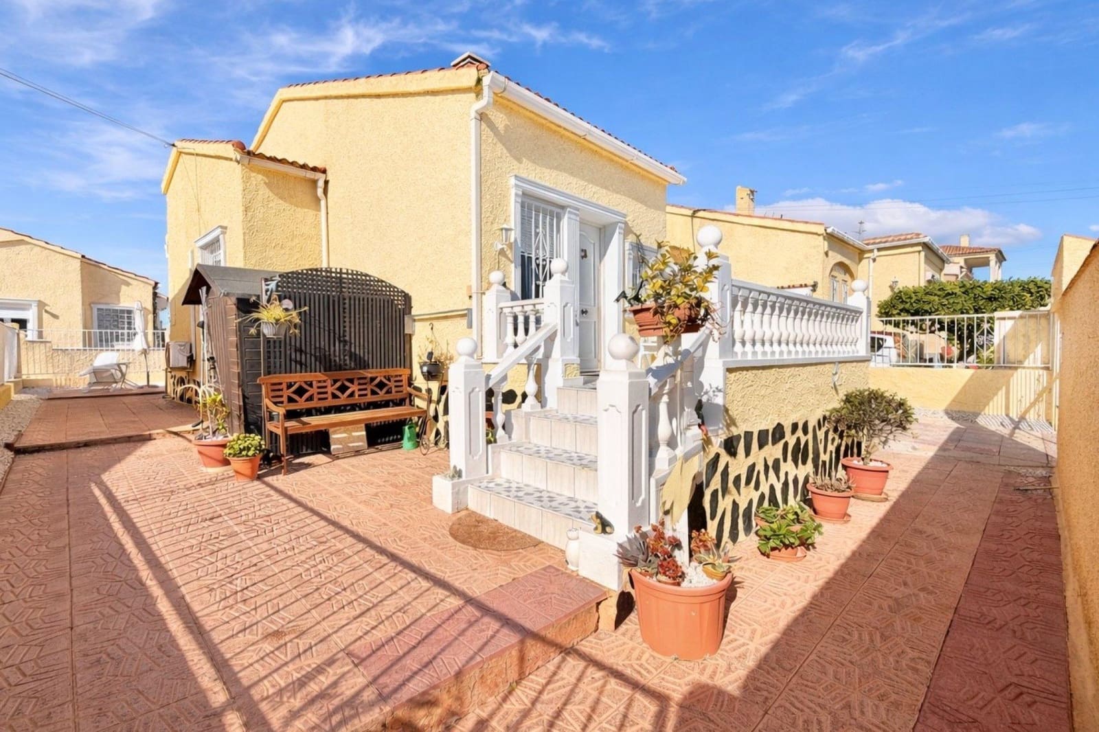 2 sovrum Villa till salu i La Marina med pool - 205 000 € (Ref: 9541148)