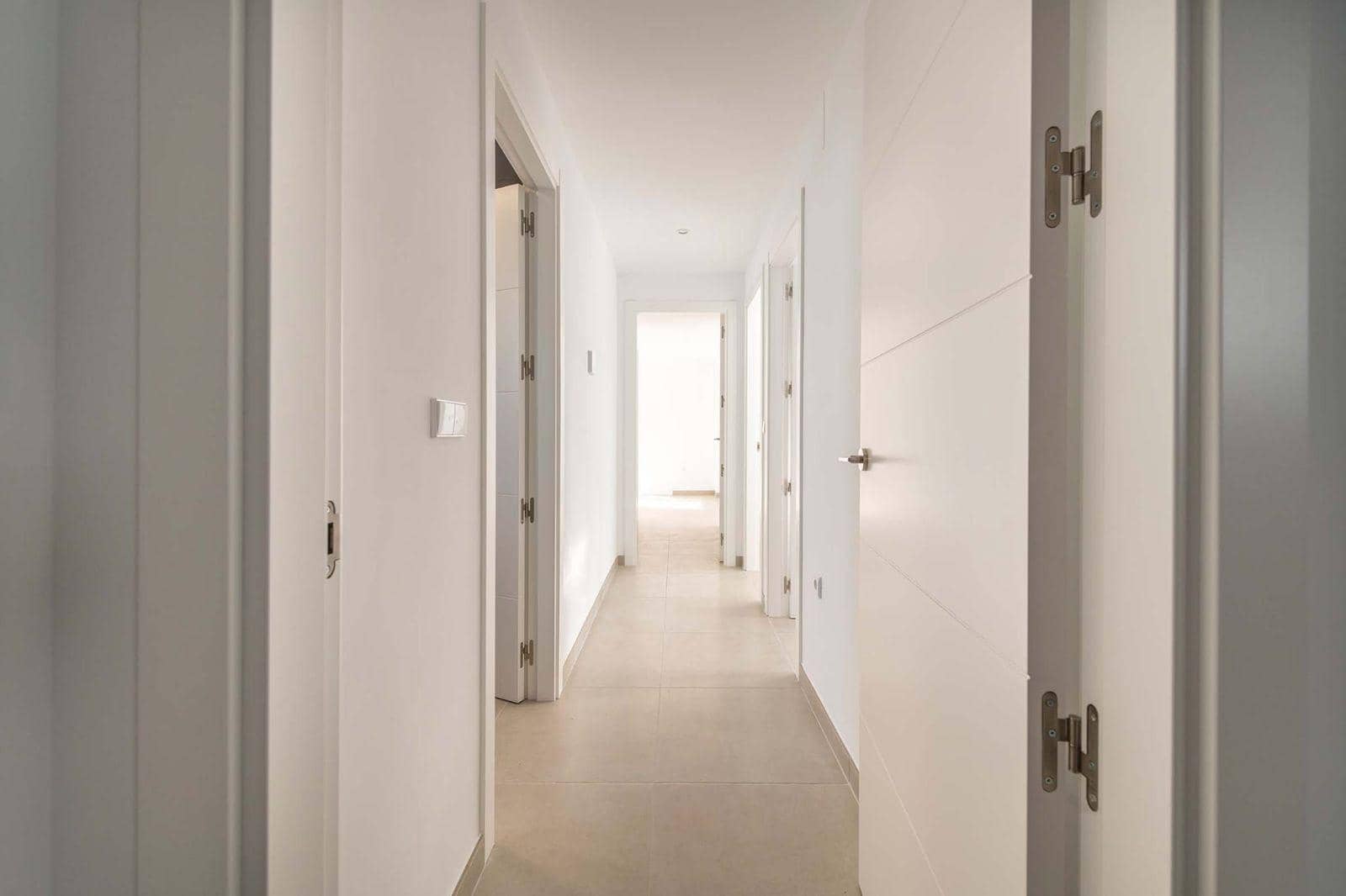 Chalet de 3 habitaciones en Calasparra en venta con piscina - 349.000 € (Ref: 9548262)