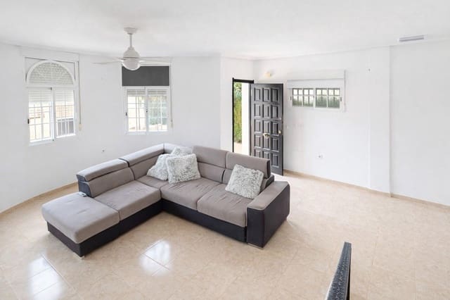 3 sypialnia Willa na sprzedaż w La Marina, Elche / Elx z basenem - 172 000 € (Ref: 9561831)