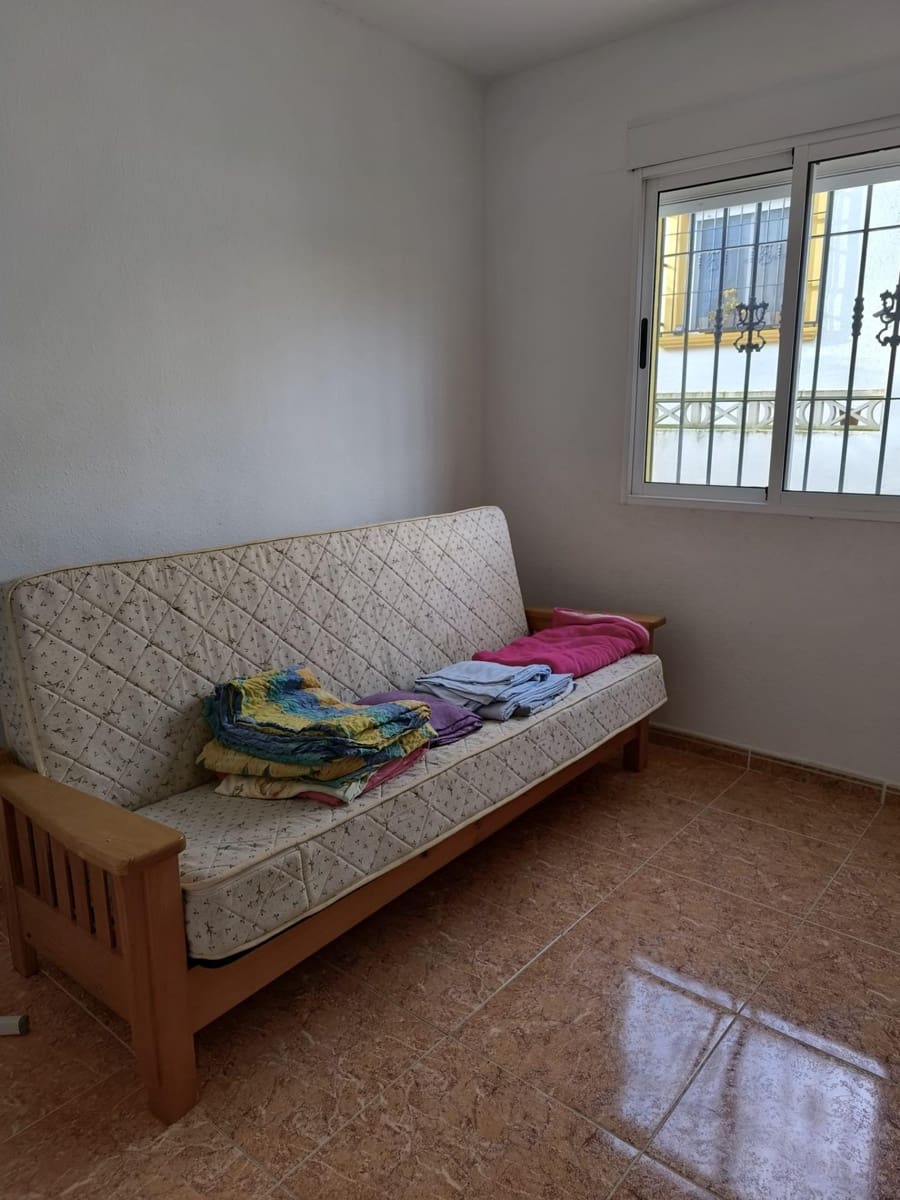 3 slaapkamer Penthouse te koop in La Marina met zwembad - € 190.000 (Ref: 9596169)