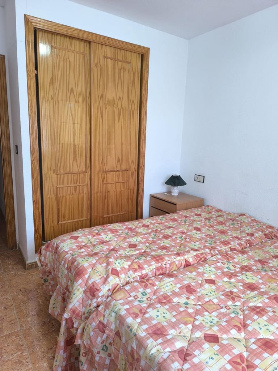 3 slaapkamer Penthouse te koop in La Marina met zwembad - € 190.000 (Ref: 9596169)