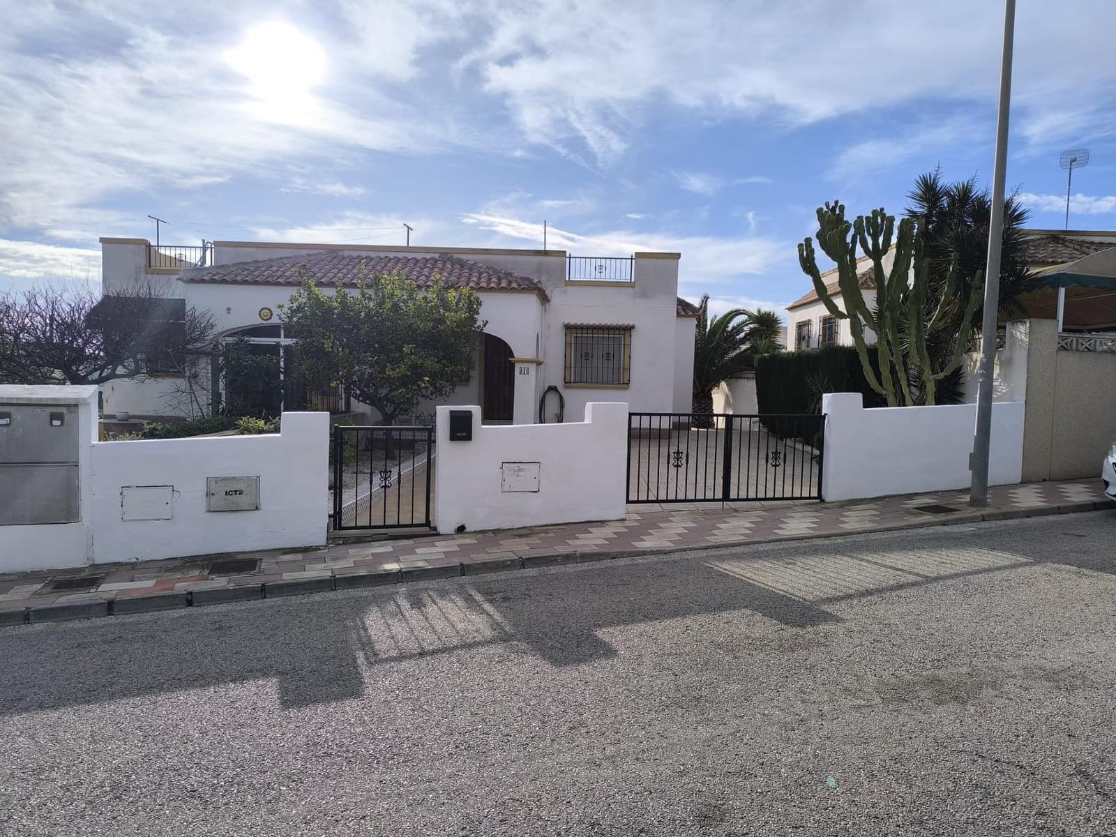 3 slaapkamer Penthouse te koop in La Marina met zwembad - € 190.000 (Ref: 9596169)