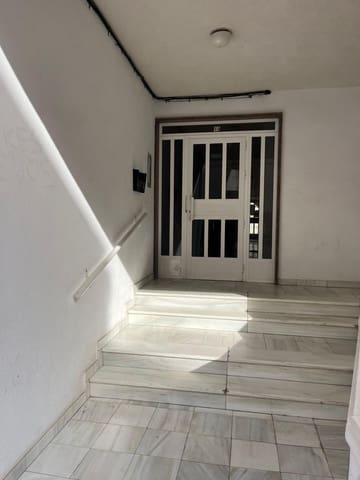 3 makuuhuone Huoneisto myytävänä paikassa Playa del Cura, Torrevieja mukana uima-altaan 
autotalli - 195 000 € (Ref: 9605010)