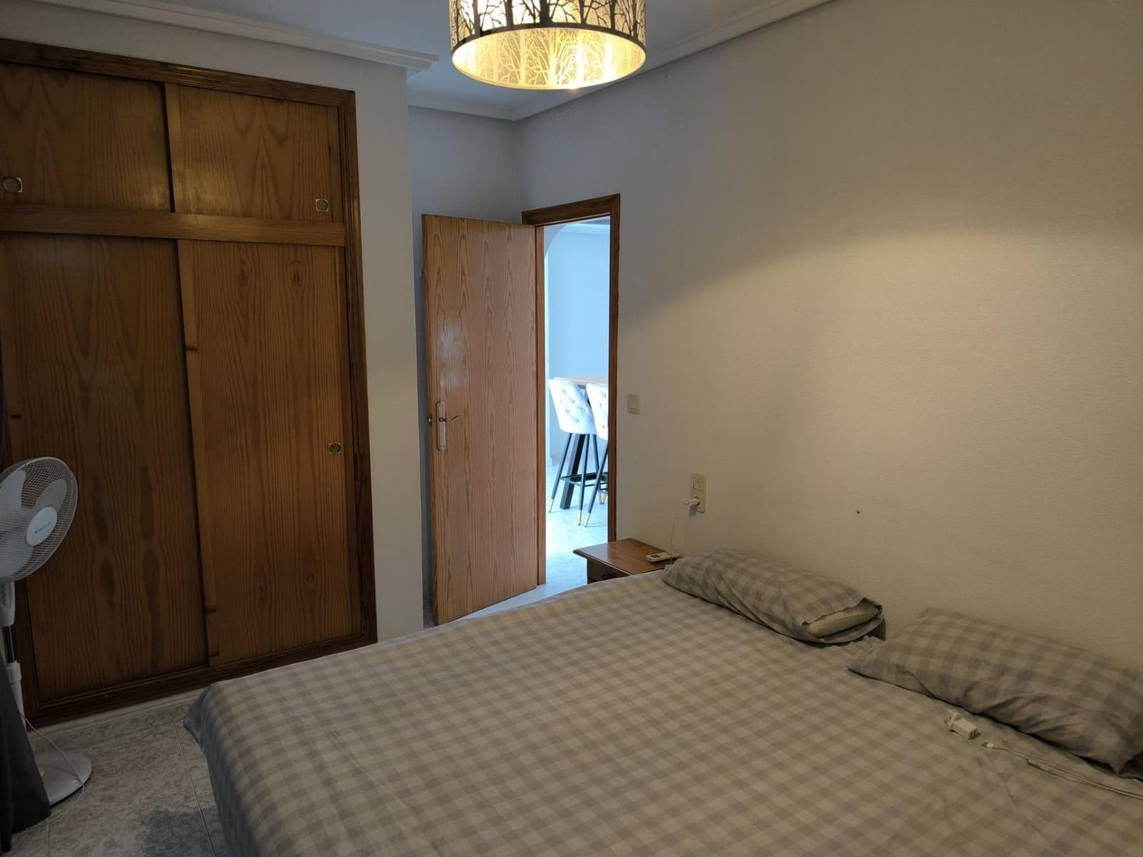 3 makuuhuone Huoneisto myytävänä paikassa Torrevieja mukana uima-altaan 
autotalli - 195 000 € (Ref: 9605010)