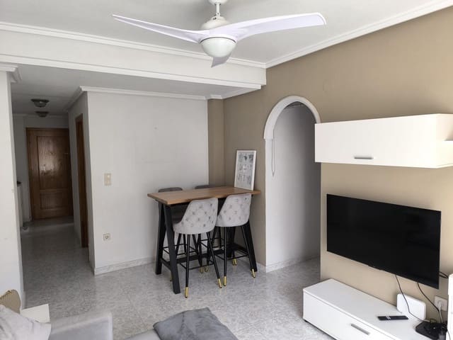 3 makuuhuone Huoneisto myytävänä paikassa Playa del Cura, Torrevieja mukana uima-altaan 
autotalli - 195 000 € (Ref: 9605010)