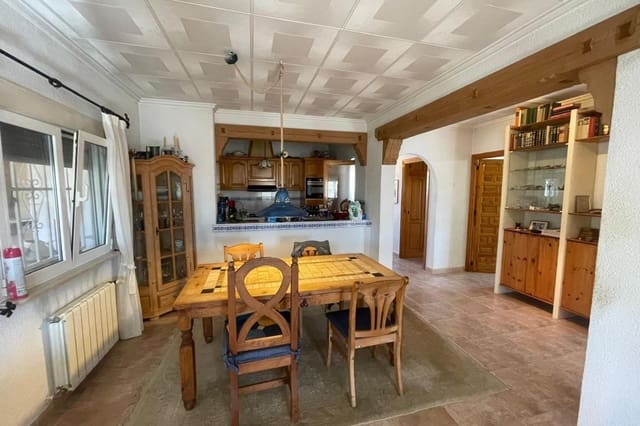 3 bedroom Villa for sale in La Marina, Elche / Elx with garage - € 389,000 (Ref: 9611570)