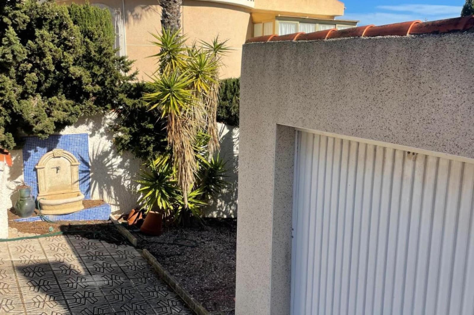 3 bedroom Villa for sale in La Marina with garage - € 389,000 (Ref: 9611570)