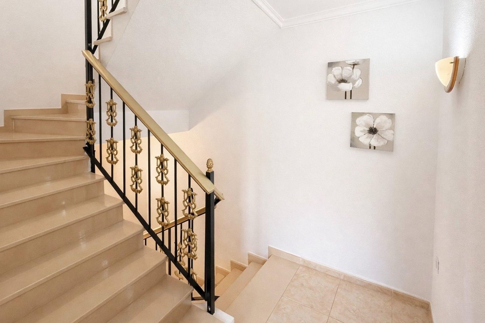 5 bedroom Apartment for sale in San Fulgencio with pool - € 184,950 (Ref: 9674264)