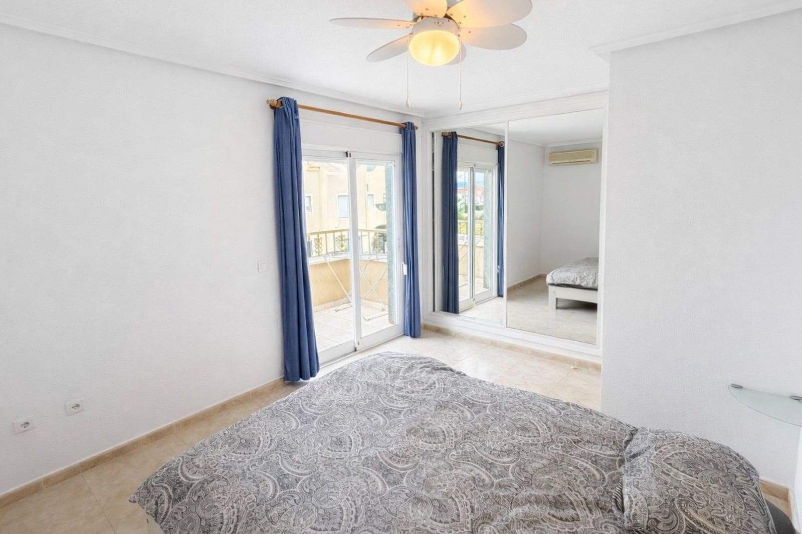 5 bedroom Apartment for sale in San Fulgencio with pool - € 184,950 (Ref: 9674264)