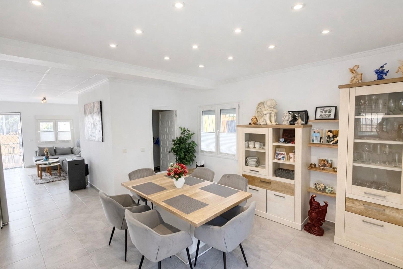 4 bedroom Villa for sale in San Fulgencio - € 280,000 (Ref: 9674266)