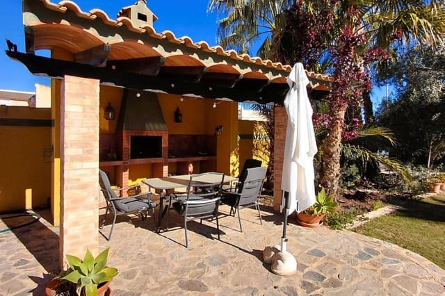 6 quarto Moradia para venda em San Fulgencio com piscina garagem - 620 000 € (Ref: 9738589)