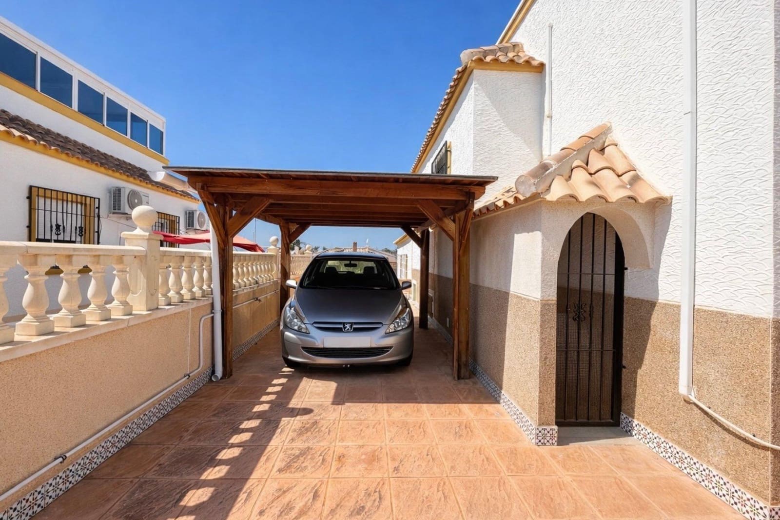 4 sypialnia Dom szeregowy na sprzedaż w San Fulgencio z basenem garażem - 195 000 € (Ref: 9738591)