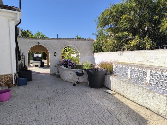 3 slaapkamer Villa te koop in San Fulgencio met zwembad - € 450.000 (Ref: 9778170)