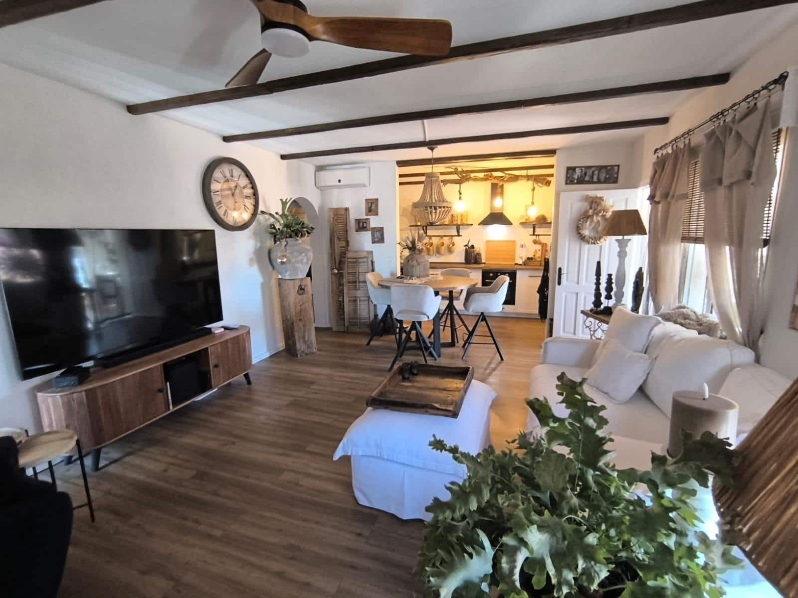 3 bedroom Villa for sale in Rojales with pool - € 399,000 (Ref: 9783021)