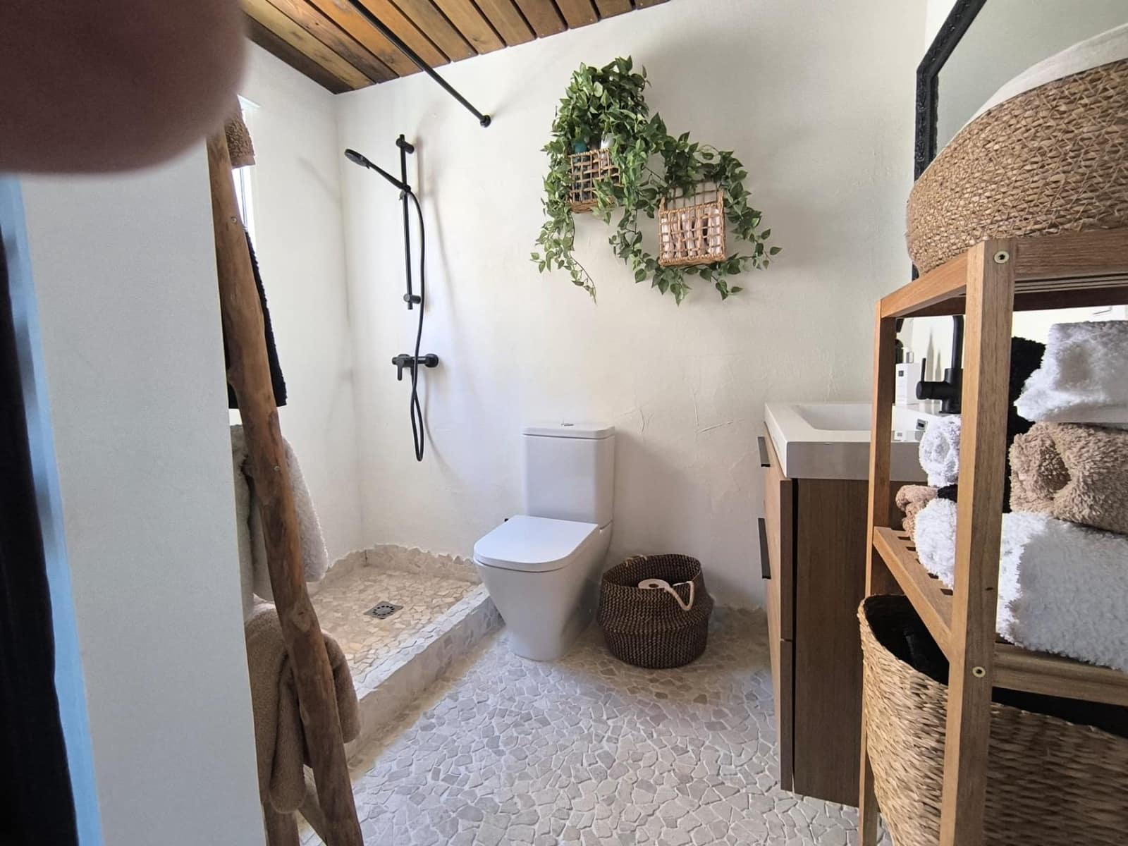 3 bedroom Villa for sale in Rojales with pool - € 399,000 (Ref: 9783021)