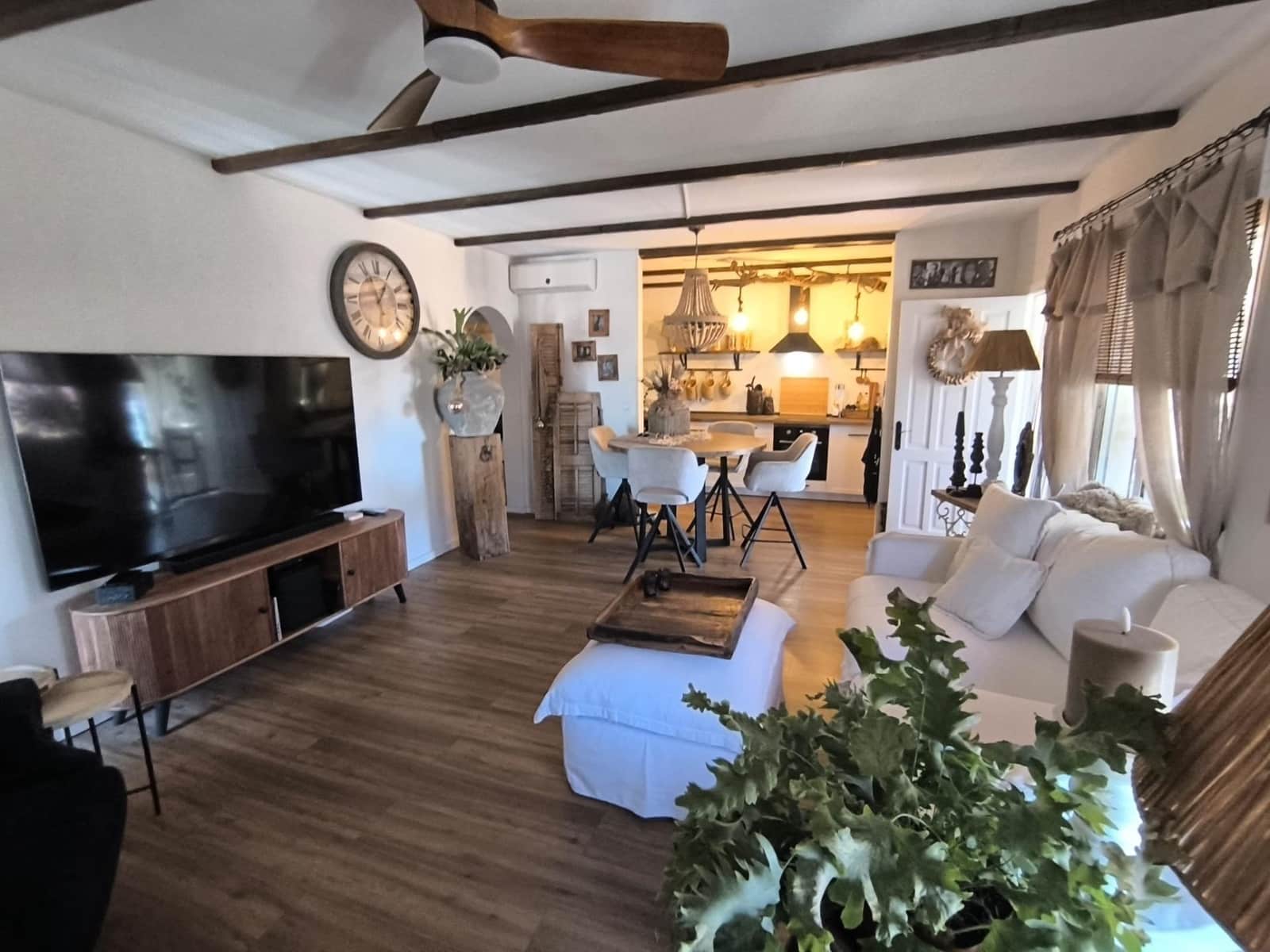 3 bedroom Villa for sale in Rojales with pool - € 399,000 (Ref: 9783021)