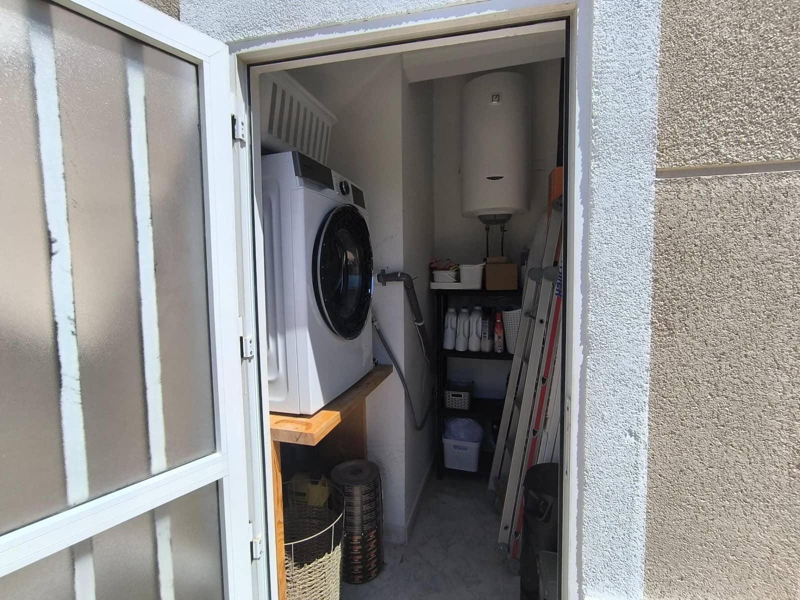 3 bedroom Villa for sale in Rojales with pool - € 399,000 (Ref: 9783021)