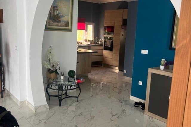 Chalet de 3 habitaciones en San Fulgencio en venta con piscina - 445.500 € (Ref: 9808003)