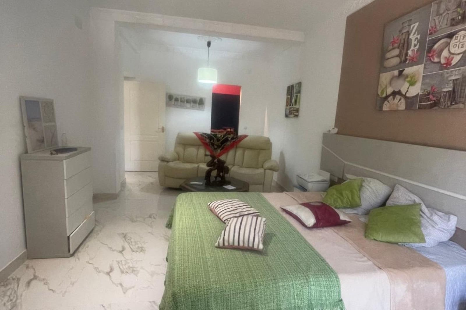 Chalet de 3 habitaciones en San Fulgencio en venta con piscina - 445.500 € (Ref: 9808003)