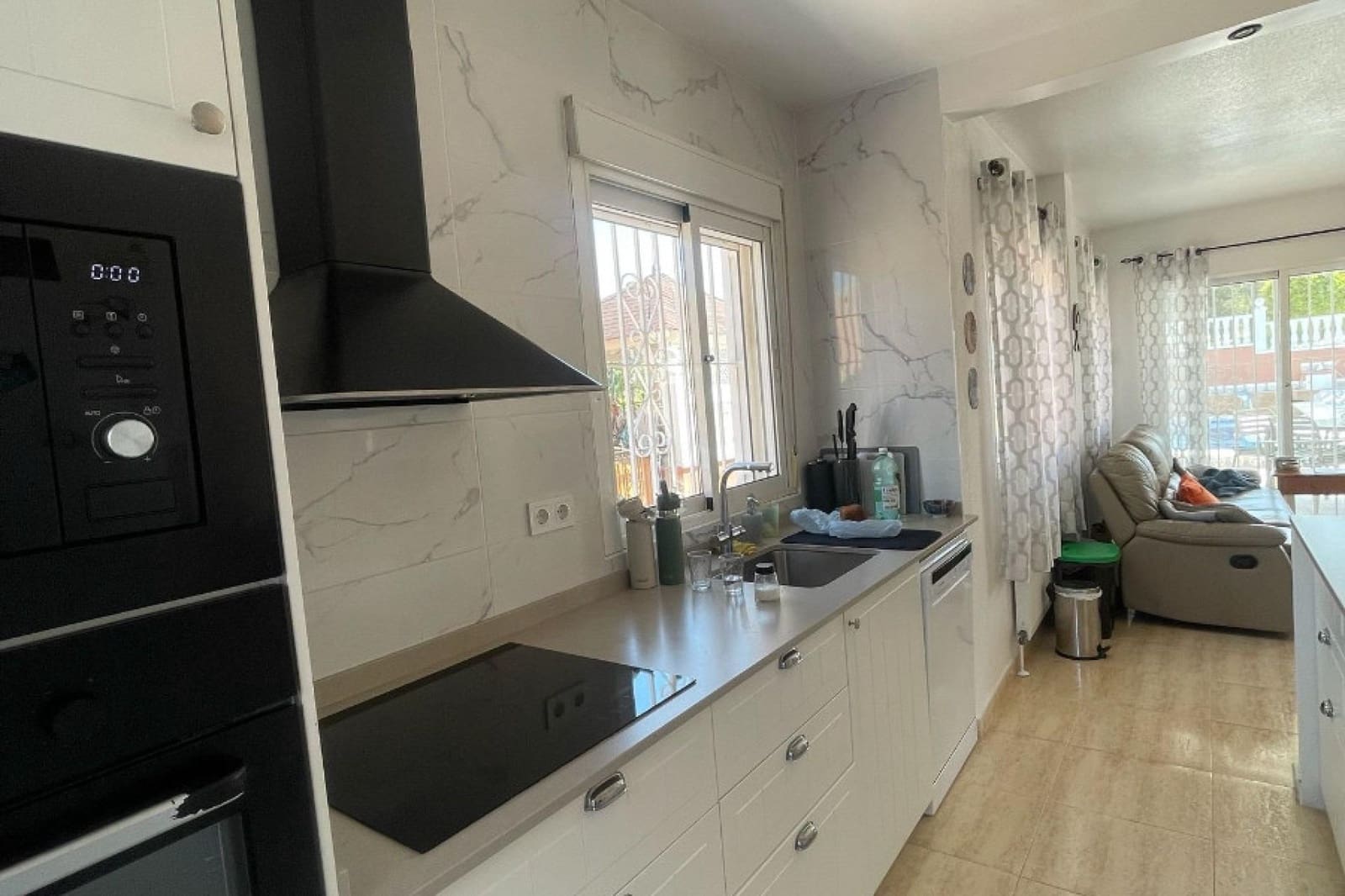 Chalet de 3 habitaciones en San Fulgencio en venta con piscina - 379.000 € (Ref: 9818262)