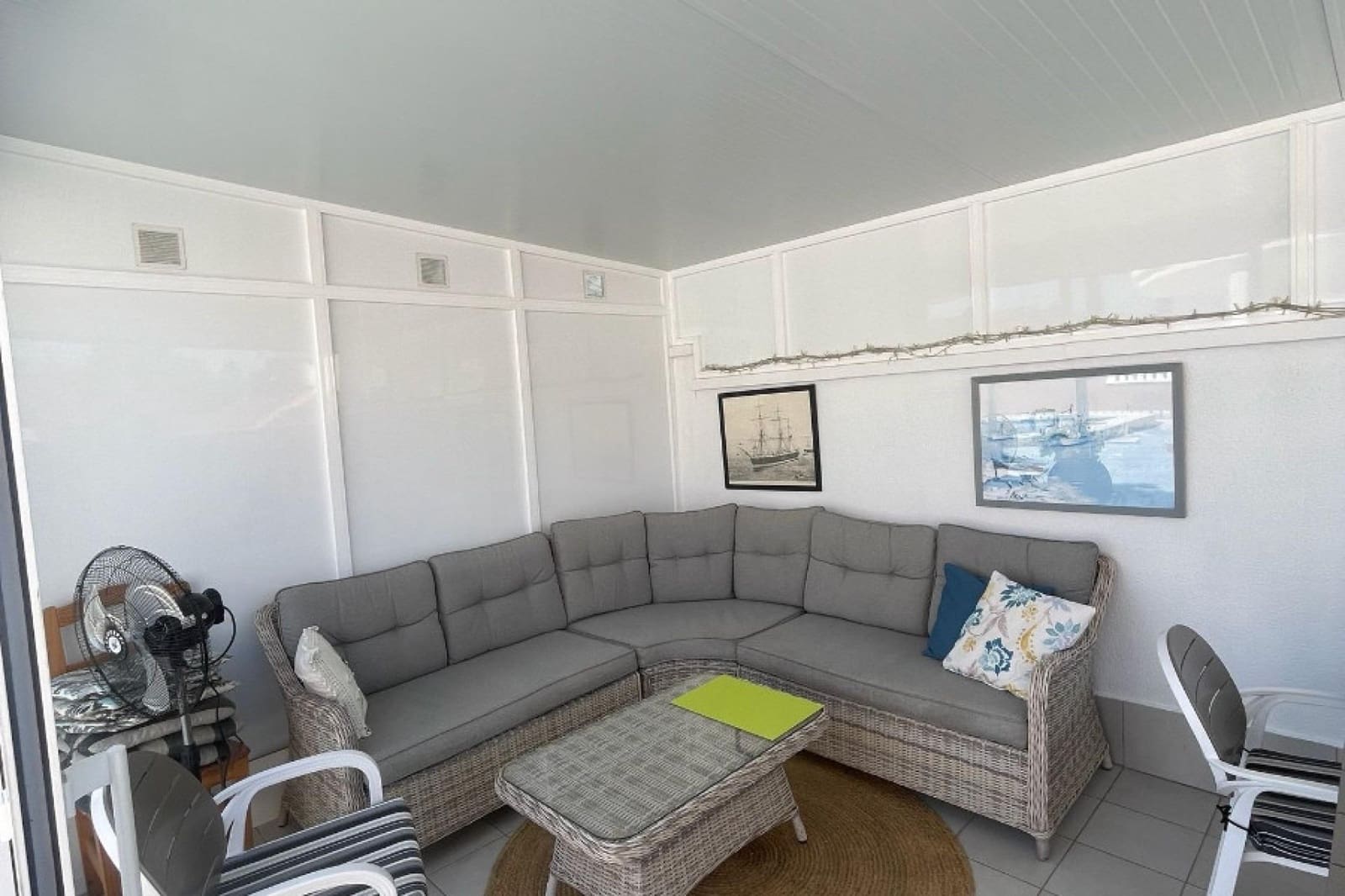 Chalet de 3 habitaciones en San Fulgencio en venta con piscina - 379.000 € (Ref: 9818262)