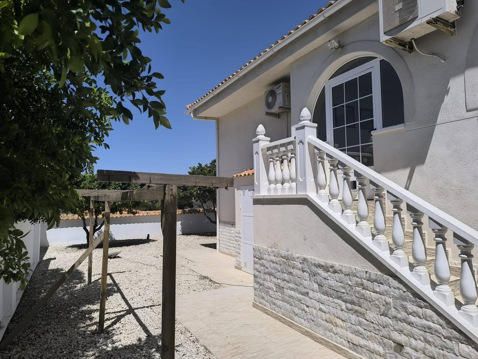 Chalet de 5 habitaciones en San Fulgencio en venta con piscina - 549.000 € (Ref: 9831569)