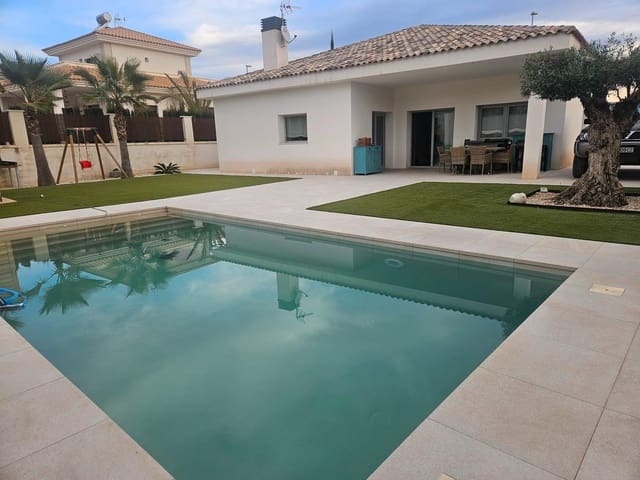 3 soverom Villa til salgs i Monóvar / Monóver med svømmebasseng garasje - € 399 000 (Ref: 9839282)